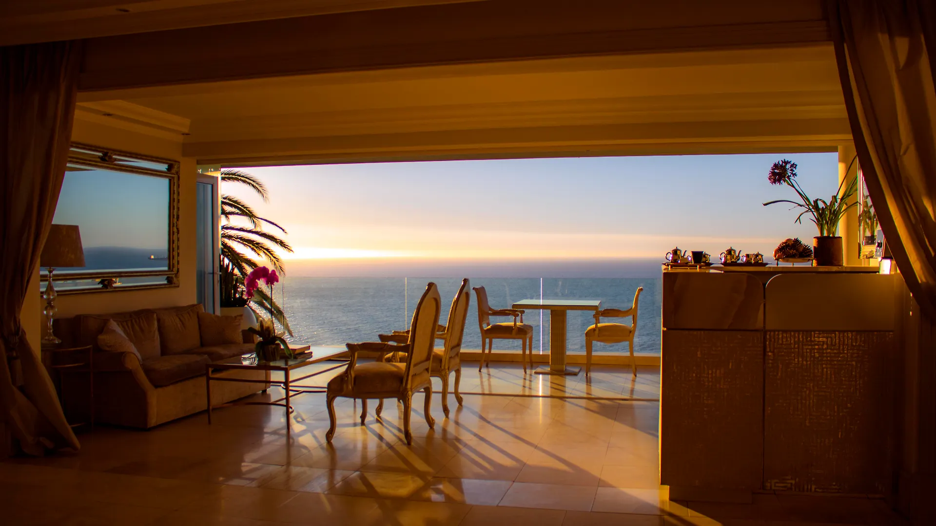 The Clarendon - Bantry Bay Hotel Cape Town